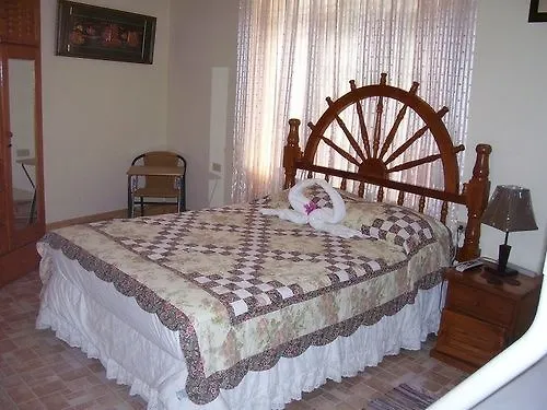 ** Hotel Samise Villa Bed And Breakfast Belmont Trinidad And Tobago