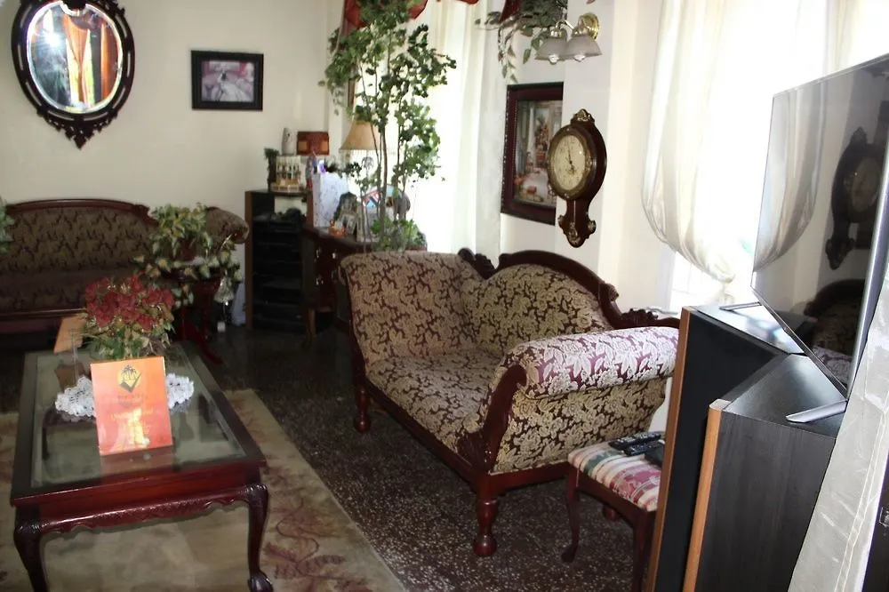 Samise Villa Bed And Breakfast Belmont Hotel