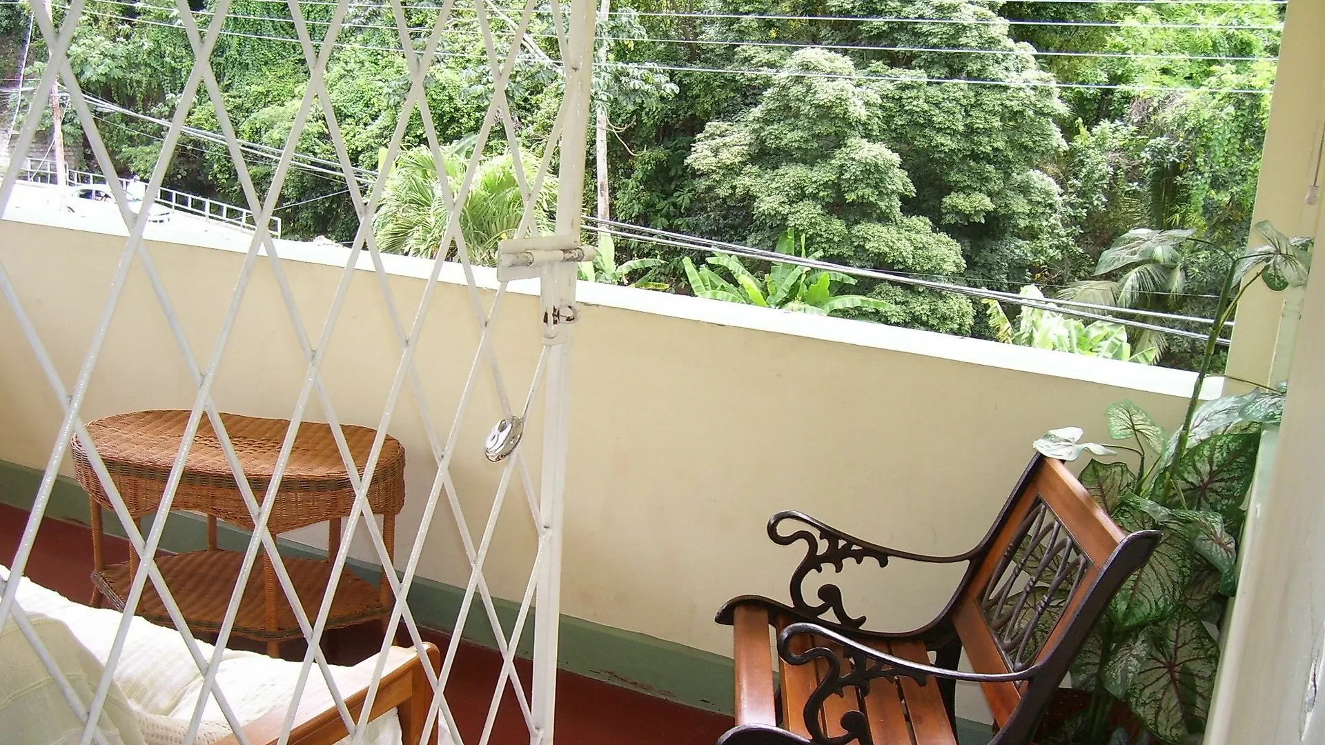 Samise Villa Bed And Breakfast Belmont Trinidad And Tobago